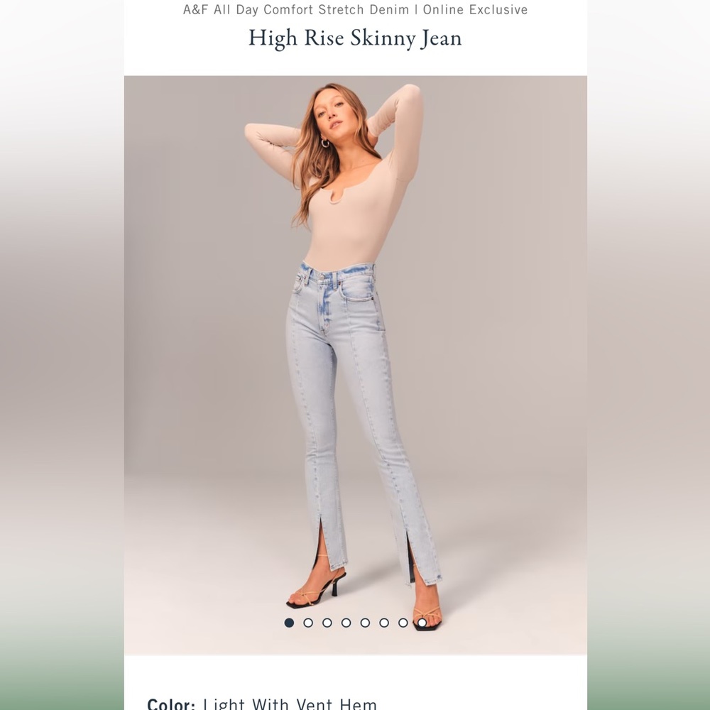 NEW with tags -  High Rise Skinny Jean
Size: Light with Vent Hem 32